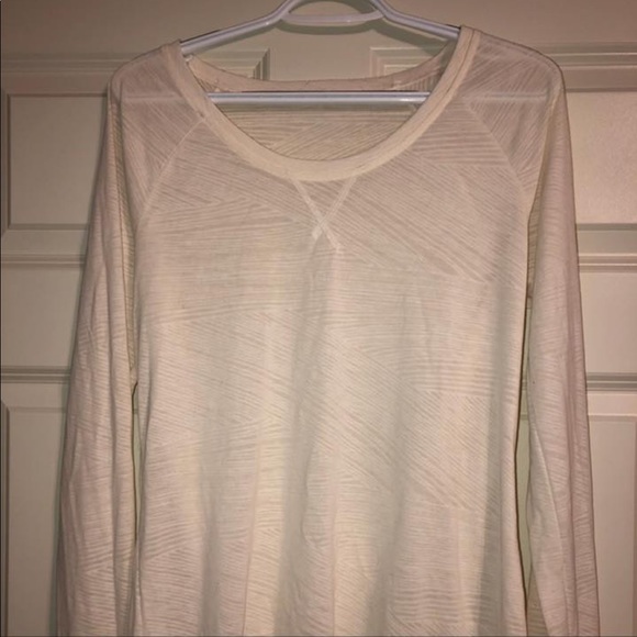 Cream Under Armour long sleeve - Picture 1 of 2